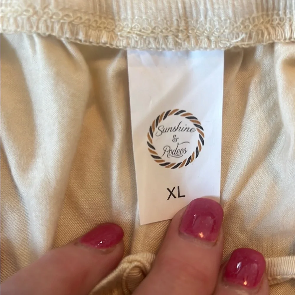 Elegant Cream Lace Trim slip dress - Picture 4 of 4